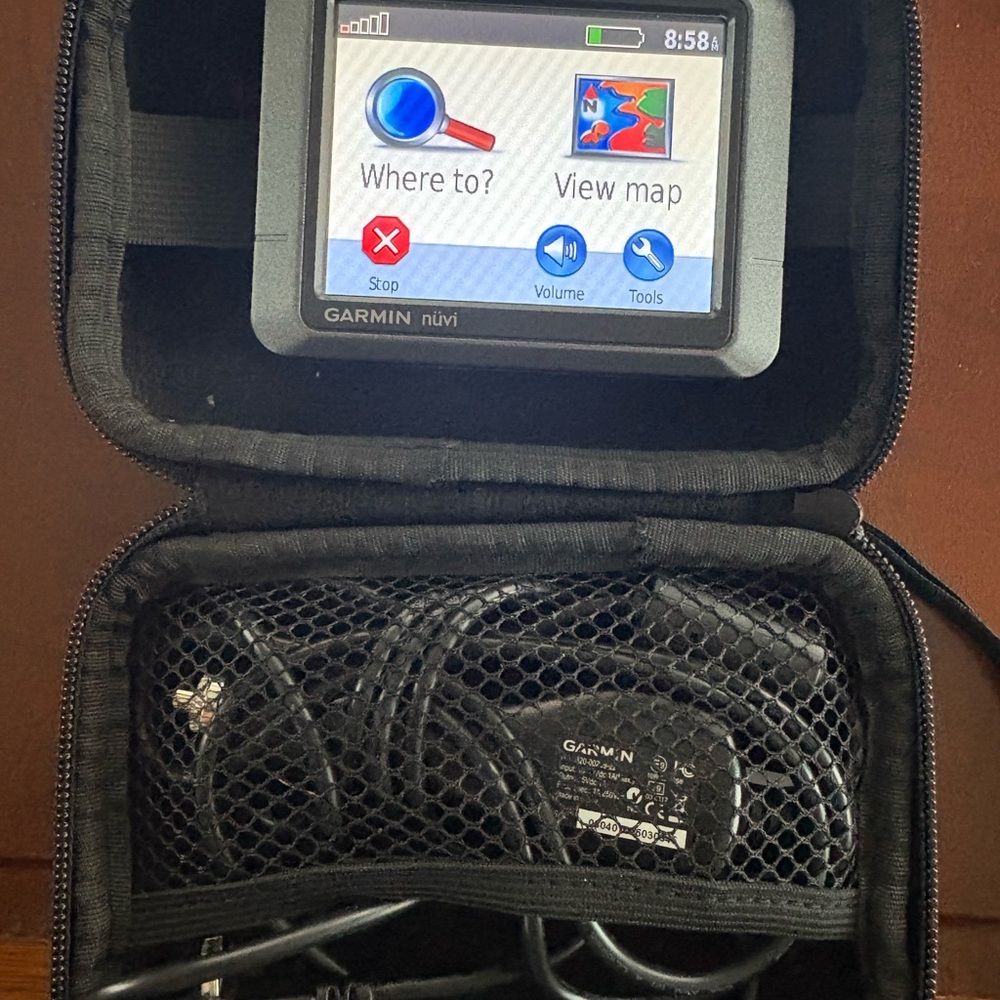 Garmin Nuvi GPS with Black Case